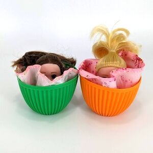 2 Cupcake Surprise Dolls